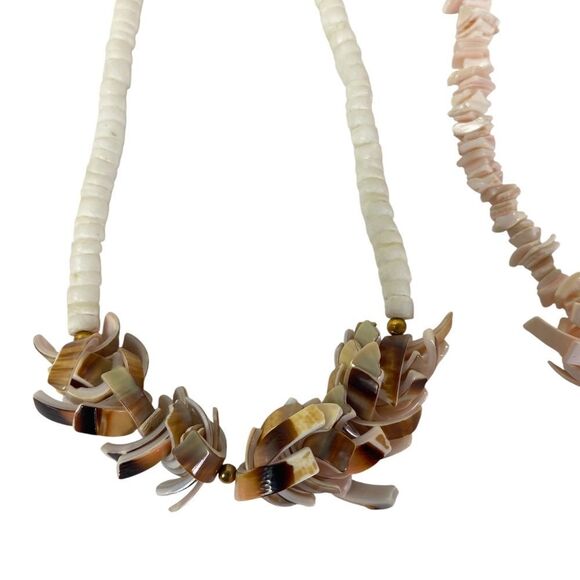 3 vintage Hawaiian necklaces made from shells - Picture 3 of 7
